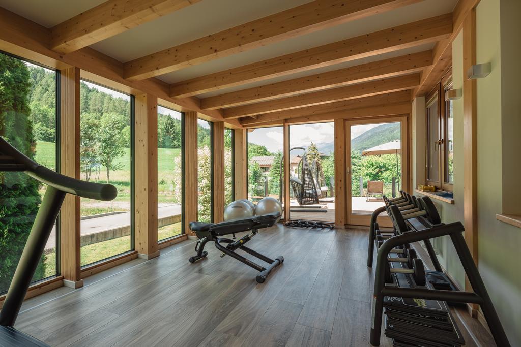 Tevini Dolomites Charming Hotel Commezzadura Einrichtungen foto